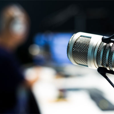 Synchronsprecher Dokumentation buchen